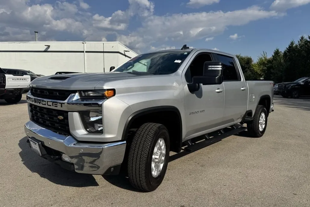 2020 Chevrolet Silverado 2500HD LT photo 1