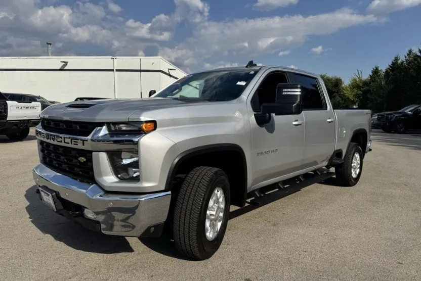 2020 Chevrolet Silverado 2500HD LT photo 1