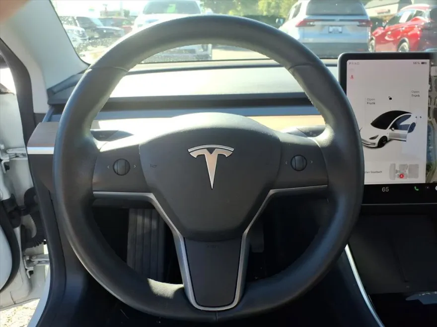 2019 Tesla Model 3 Long Range photo 1