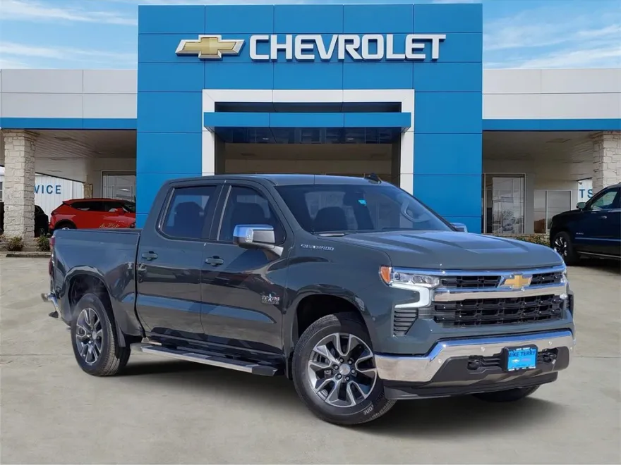 2025 Chevrolet Silverado 1500 LT photo 1