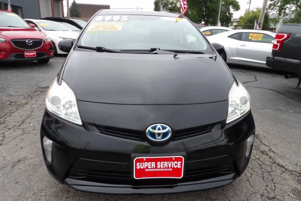 2013 Toyota Prius Two photo 1