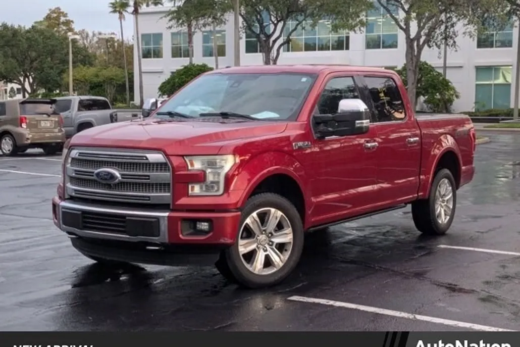 2015 Ford F-150 Platinum photo 1