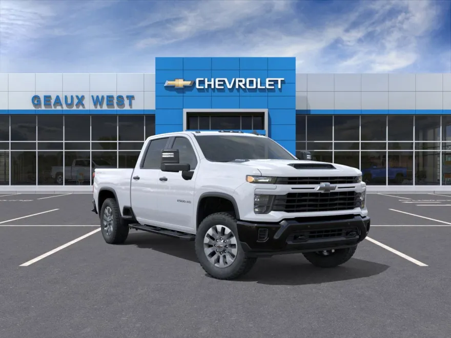 2026 Chevrolet Silverado 2500HD Custom photo 1