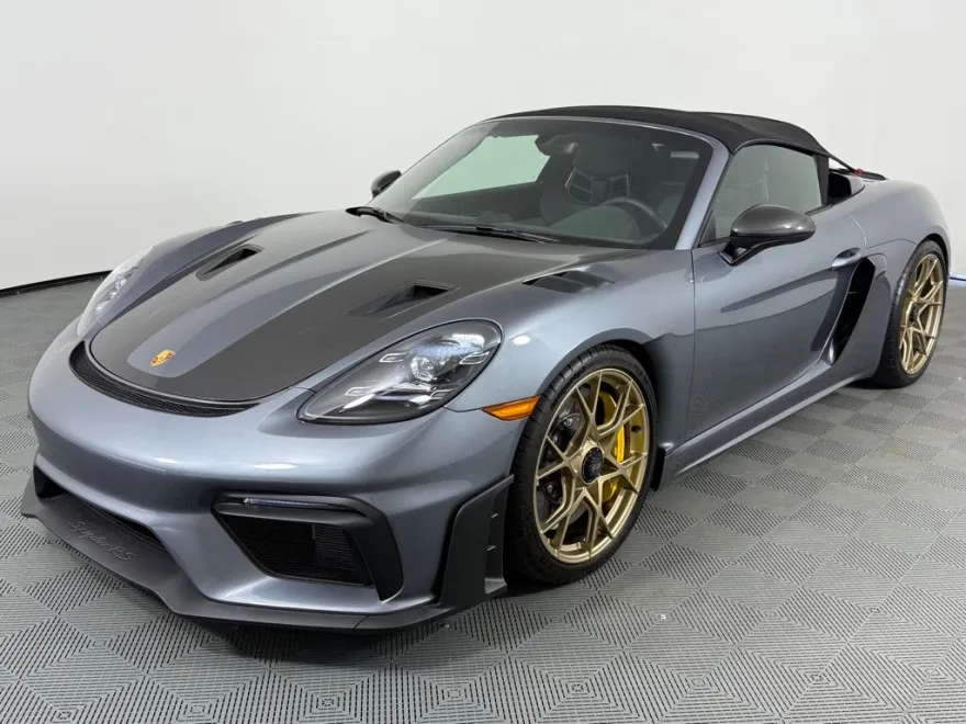 2024 Porsche Boxster Spyder photo 1