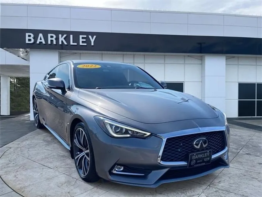 2022 Infiniti Q60 Luxe photo 1