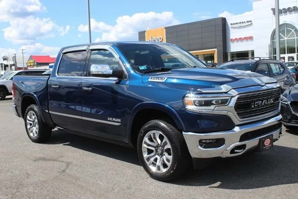 2022 Ram 1500 Limited photo 1