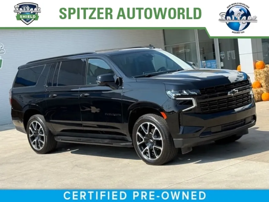 2023 Chevrolet Suburban RST photo 1