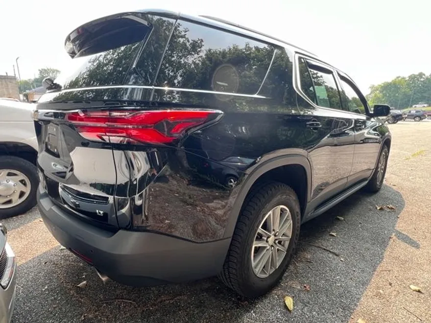 2023 Chevrolet Traverse Leather photo 1