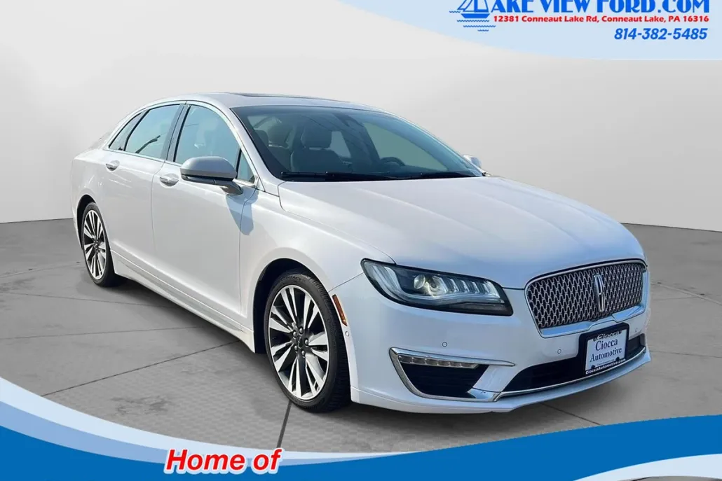 2020 Lincoln MKZ Reserve photo 1