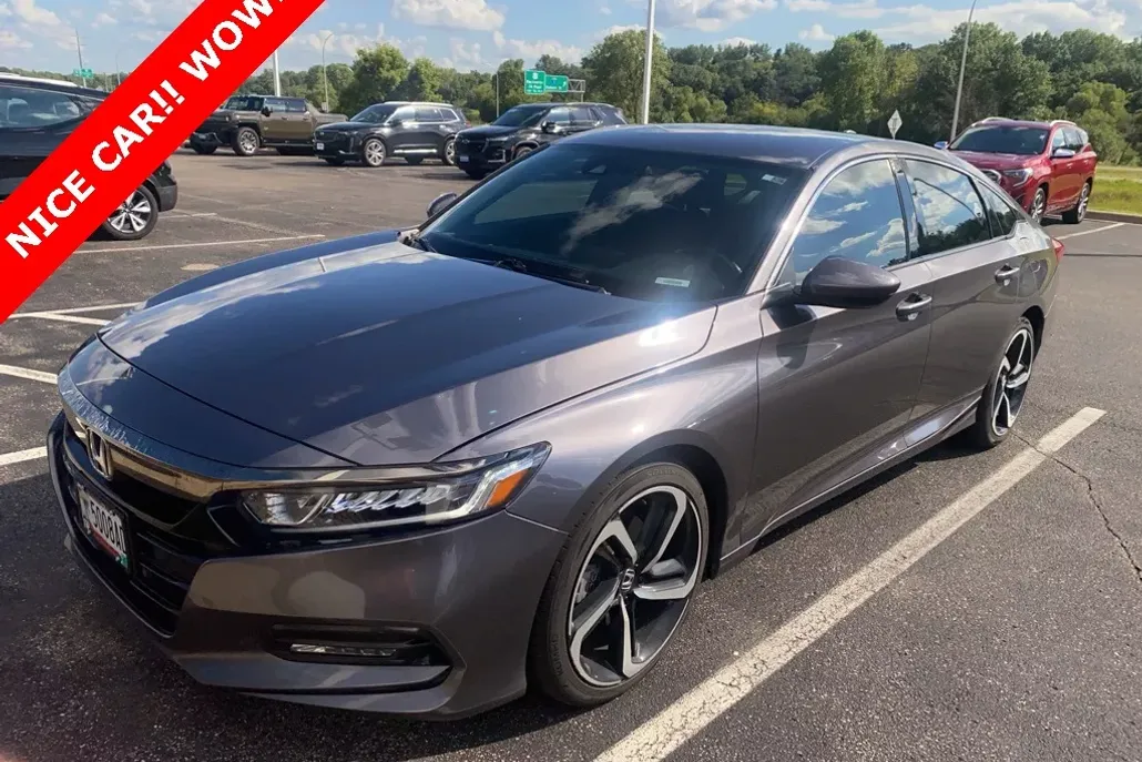 2019 Honda Accord Sport 1.5T photo 1