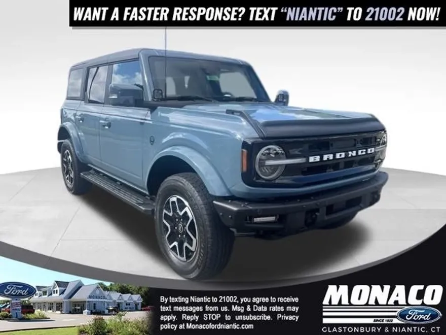 2022 Ford Bronco Outer Banks photo 1