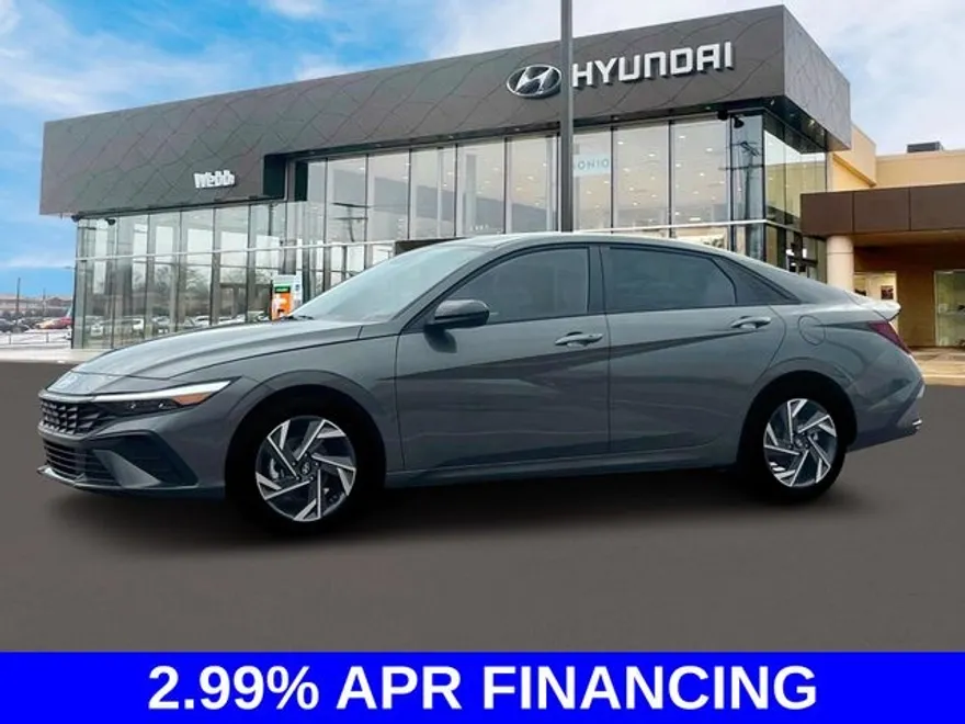 2025 Hyundai Elantra SEL Sport photo 1