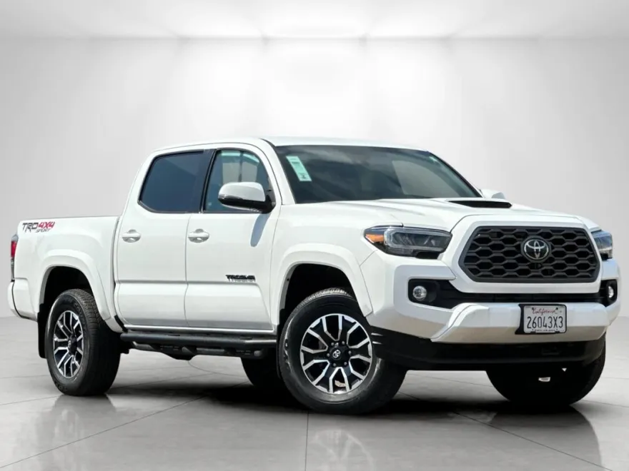 2023 Toyota Tacoma TRD Sport 4x4 photo 1