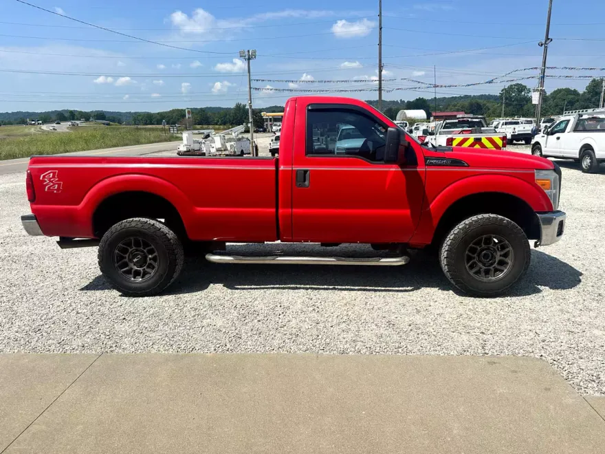 2016 Ford F-250 XL photo 1