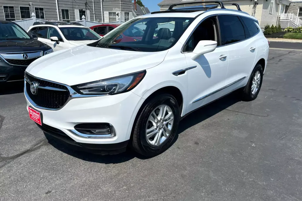 2018 Buick Enclave Essence photo 1