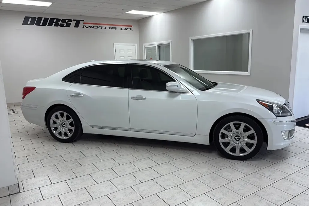 2013 Hyundai Equus Ultimate photo 1