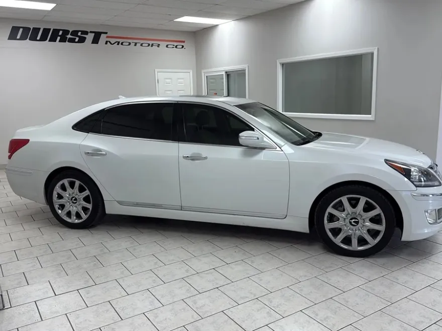 2013 Hyundai Equus Ultimate photo 1
