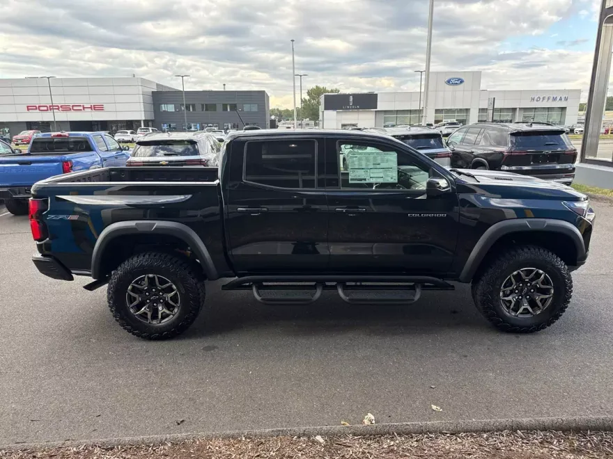 2026 Chevrolet Colorado ZR2 photo 1