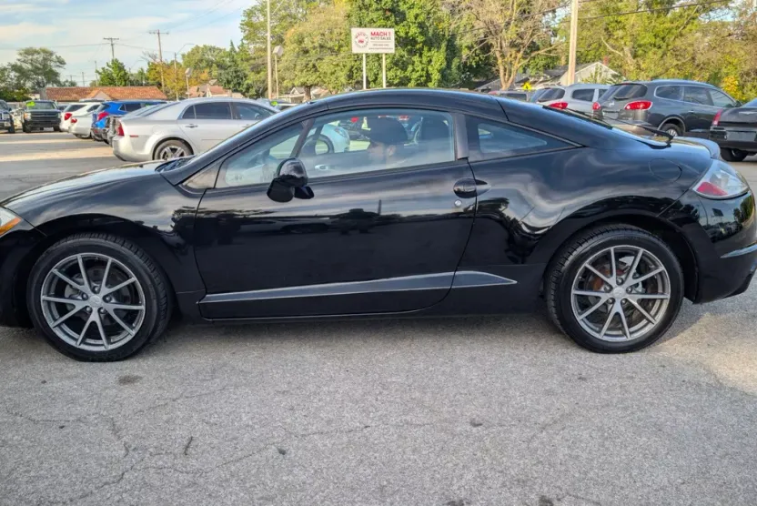 2012 Mitsubishi Eclipse GS photo 1