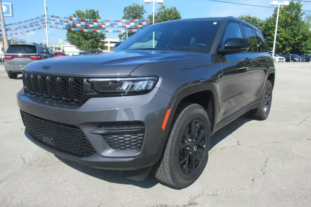 2025 Jeep Grand Cherokee Altitude X photo 1