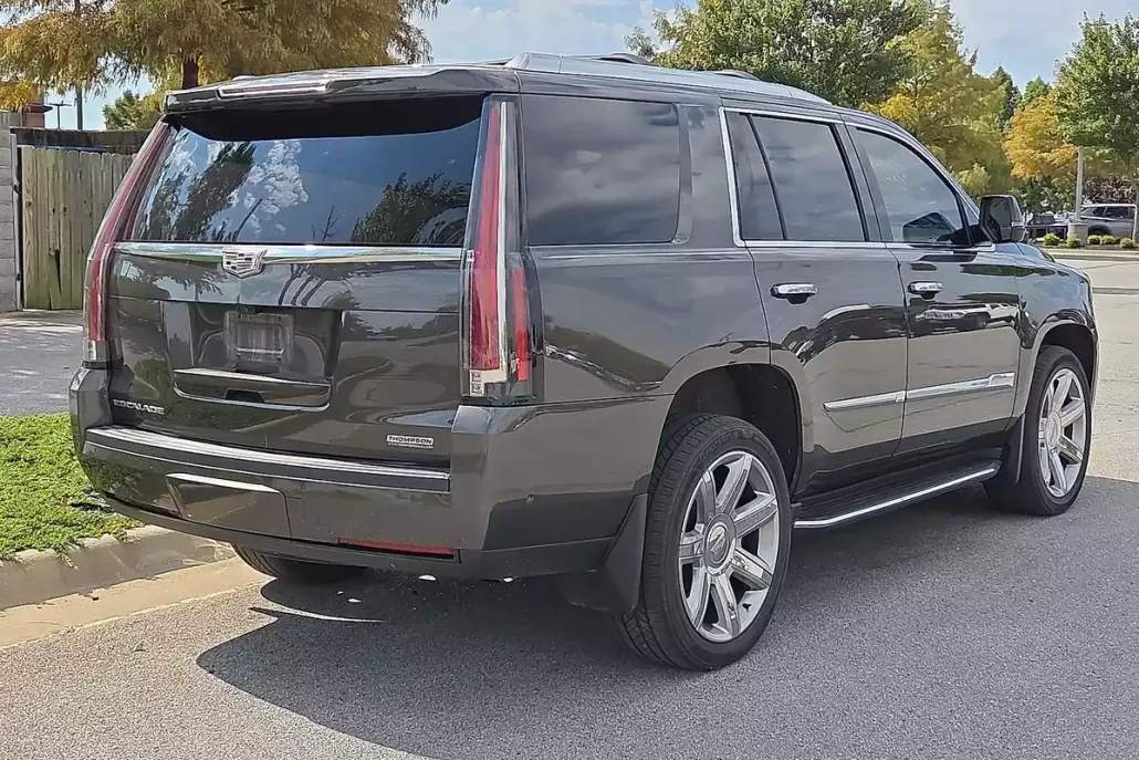 2020 Cadillac Escalade Premium Luxury photo 1