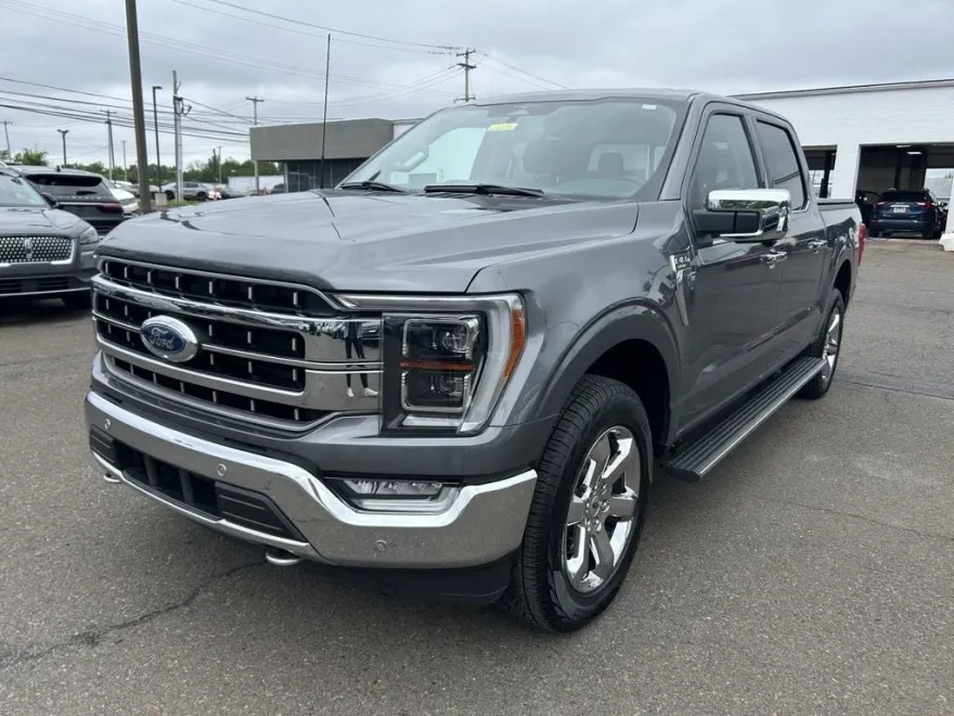 2023 Ford F-150 Lariat photo 1