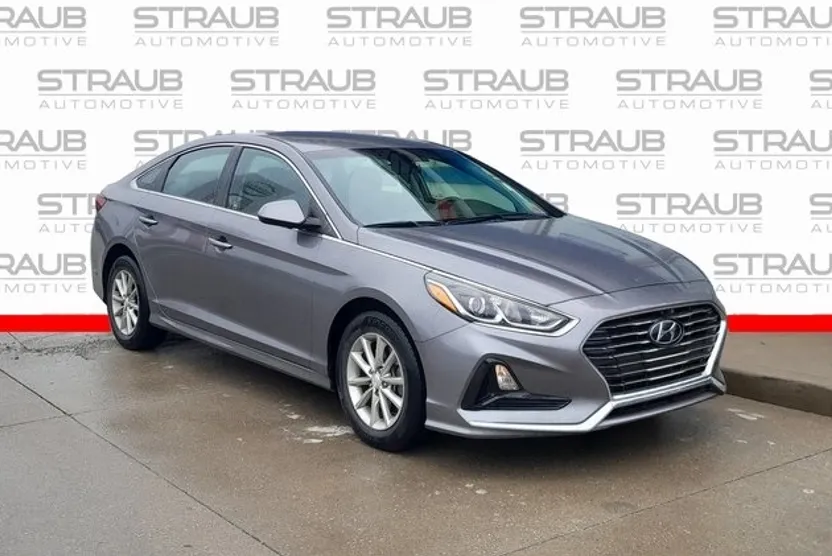 2019 Hyundai Sonata SE photo 1