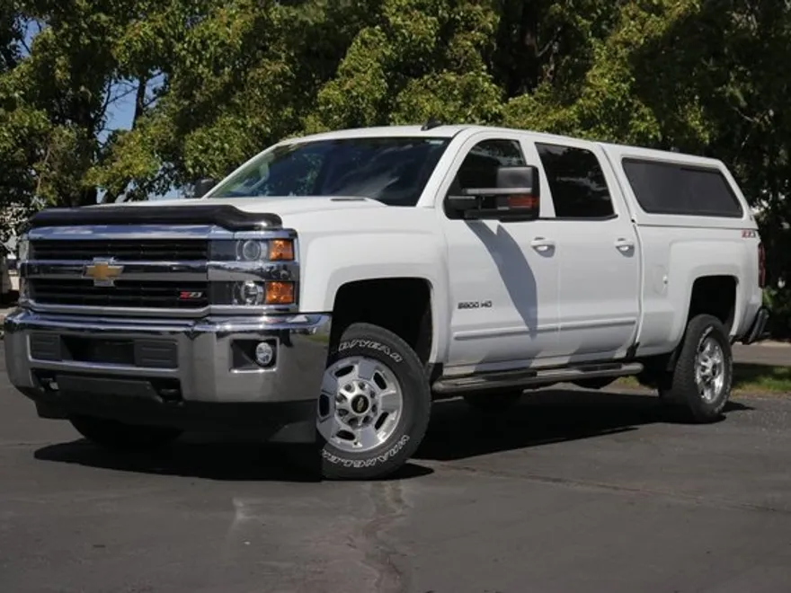 2016 Chevrolet Silverado 2500HD LT photo 1