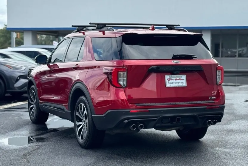 2020 Ford Explorer ST photo 1