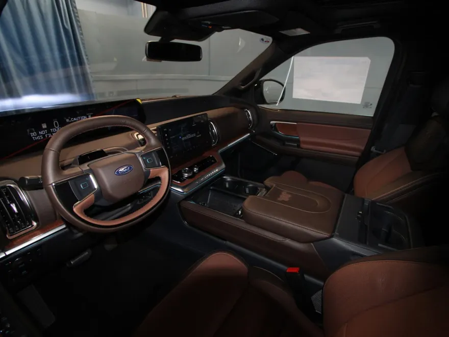 2025 Ford Expedition King Ranch photo 1