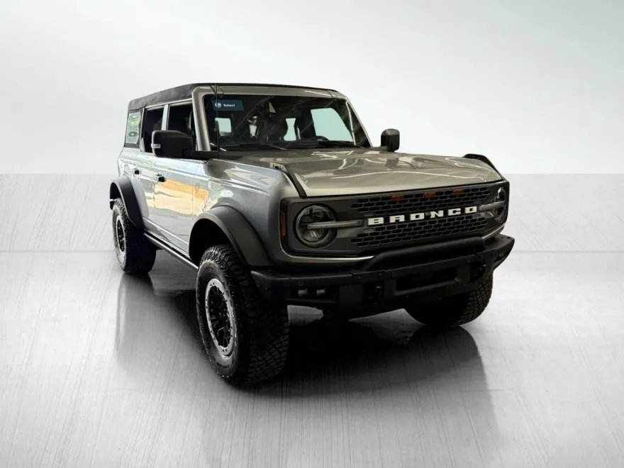 2024 Ford Bronco Badlands photo 1