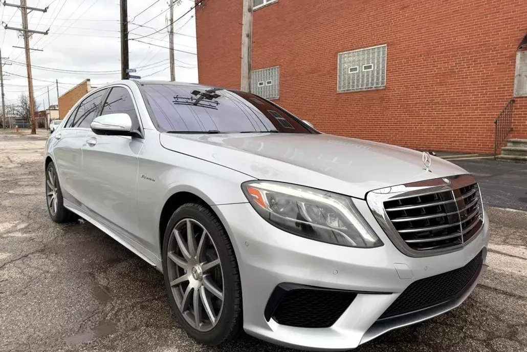 2015 Mercedes Benz S 63 AMG 4MATIC photo 1