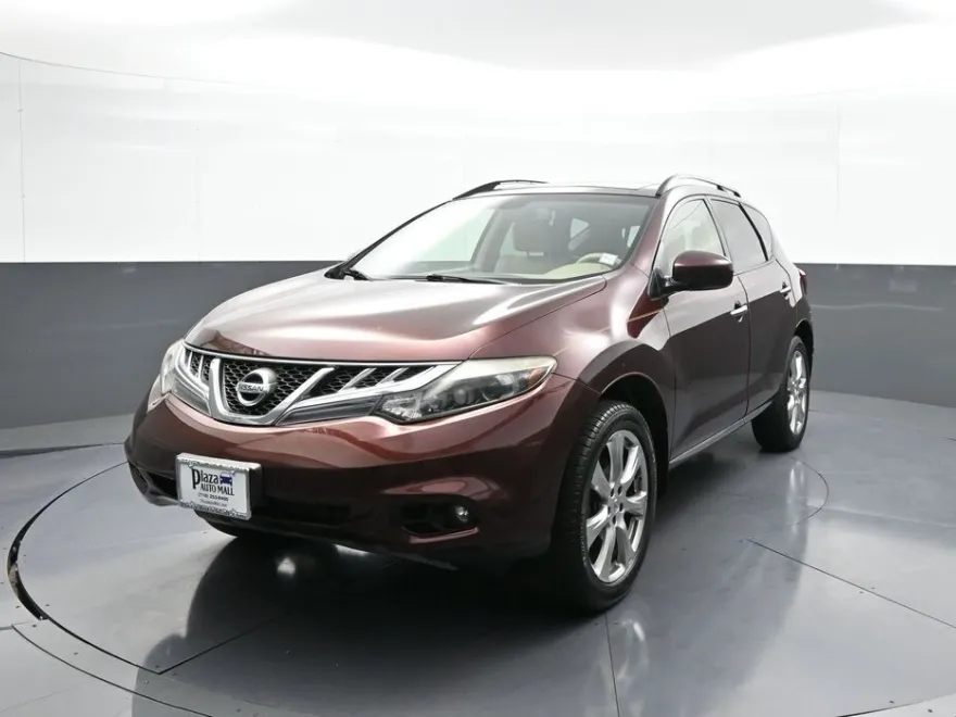 2014 Nissan Murano LE photo 1