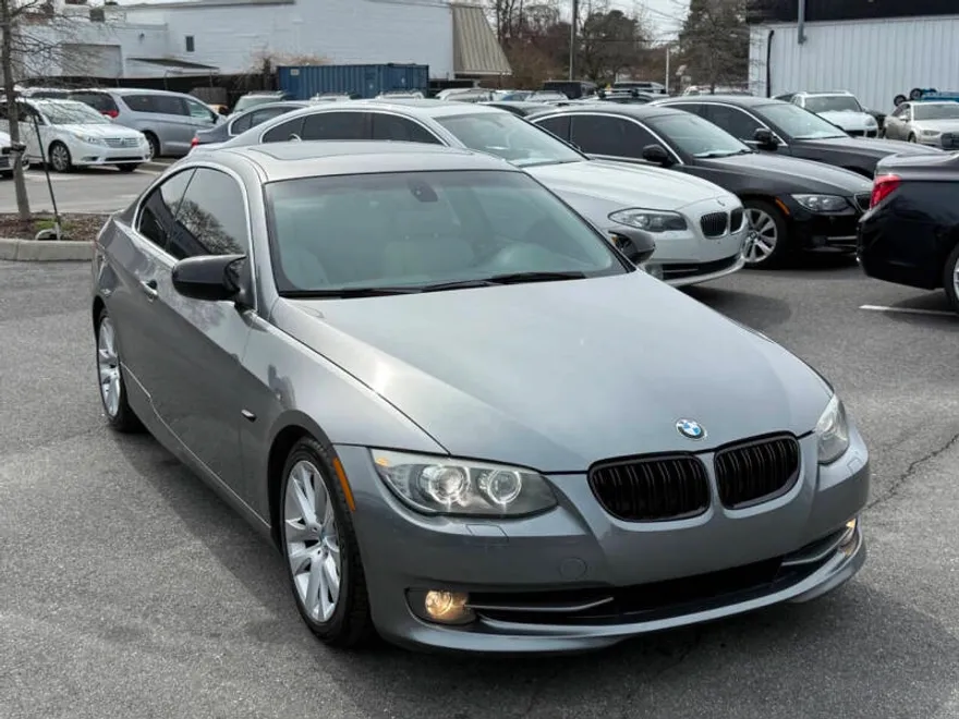 2011 Bmw 328i 3-series photo 1