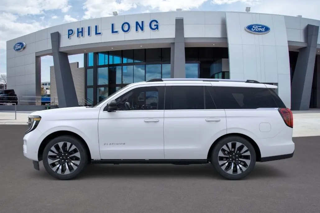 2025 Ford Expedition Platinum photo 1
