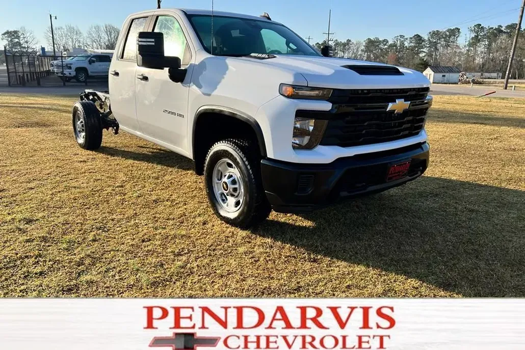 2025 Chevrolet Silverado 2500HD photo 1