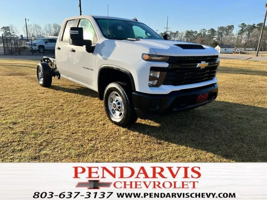 2025 Chevrolet Silverado 2500HD photo 1