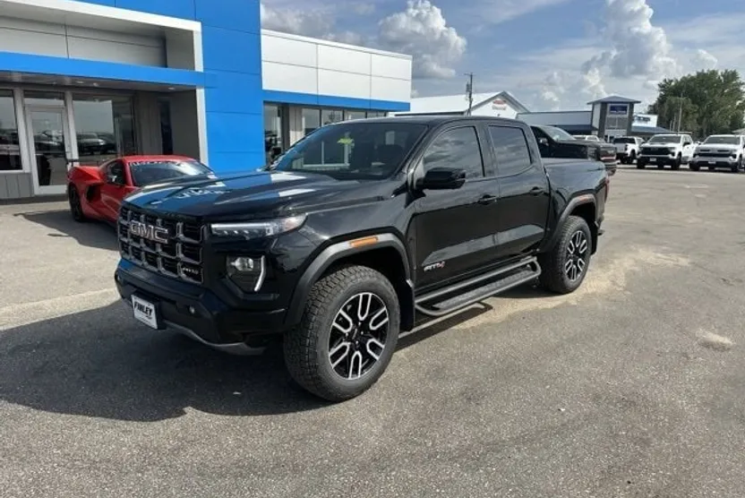 2025 Gmc Canyon AT4 photo 1