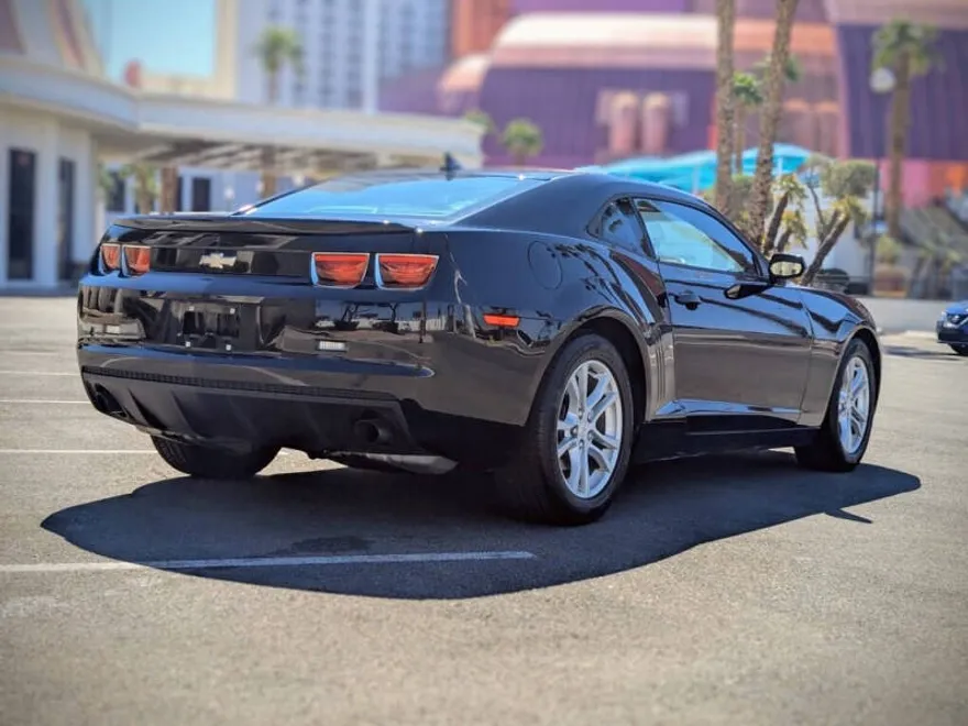 2013 Chevrolet Camaro Coupe 1LT photo 1