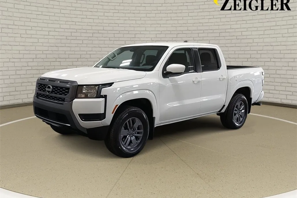 2025 Nissan Frontier SV photo 1