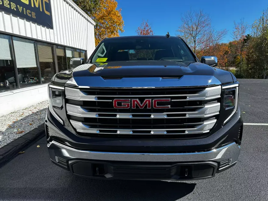 2026 Gmc Sierra 1500 SLE photo 1