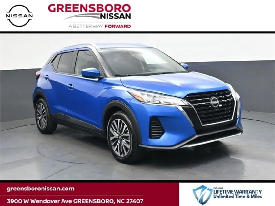 2022 Nissan Kicks SV photo 1