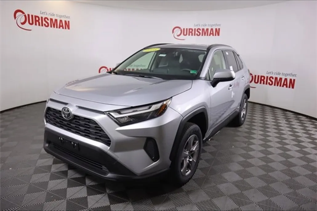 2025 Toyota RAV4 Hybrid XLE photo 1