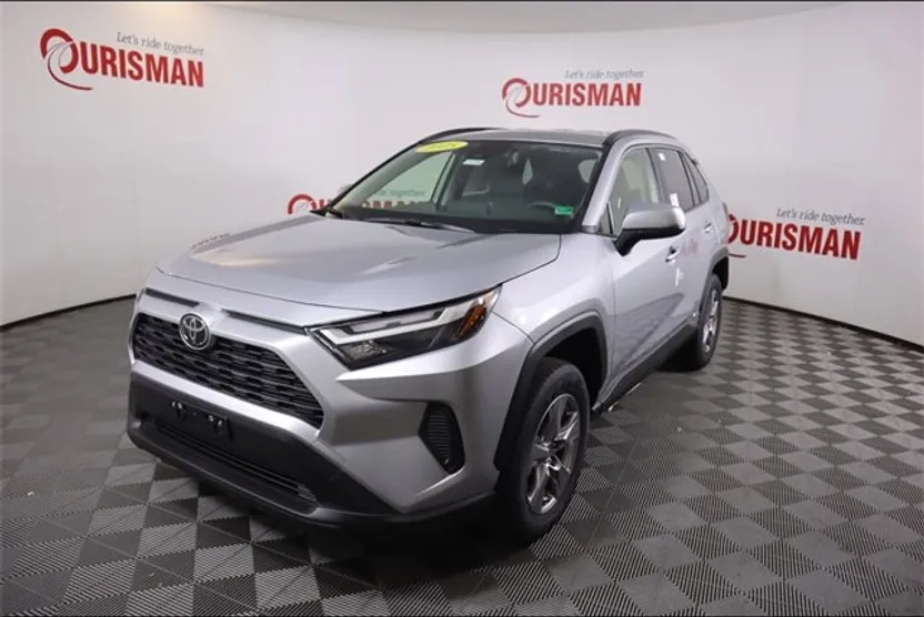 2025 Toyota RAV4 Hybrid XLE photo 1