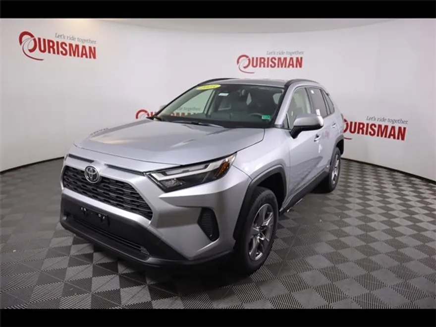 2025 Toyota RAV4 Hybrid XLE photo 1