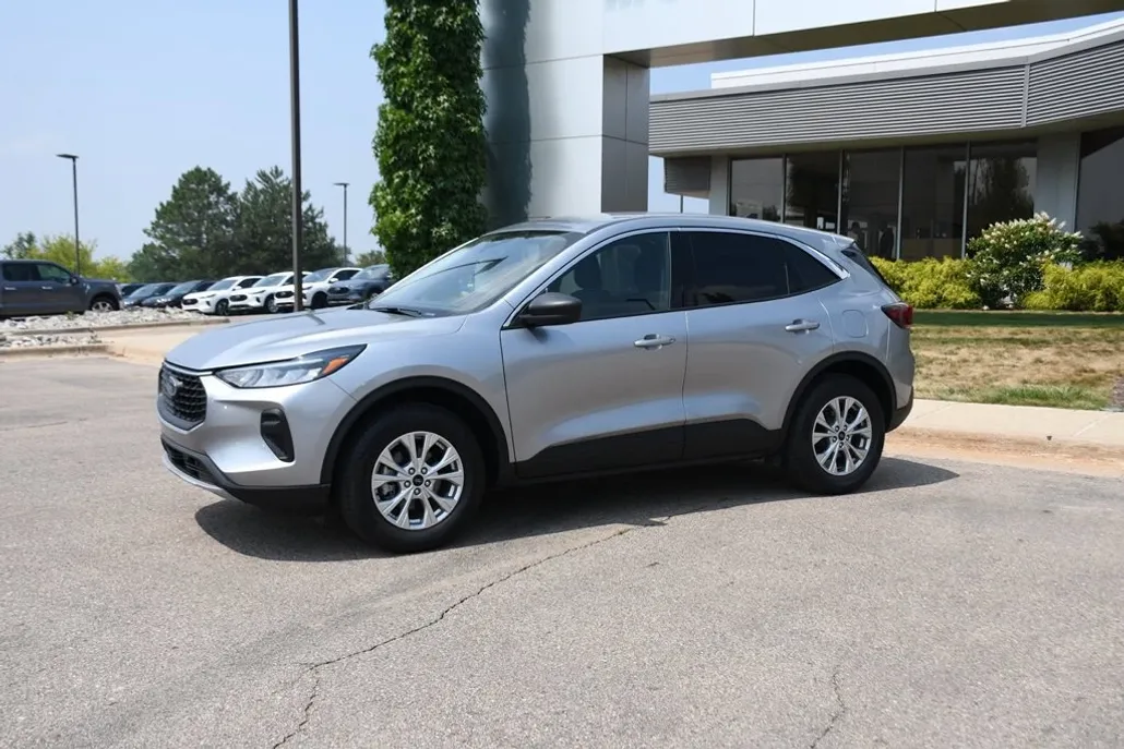 2024 Ford Escape Active photo 1