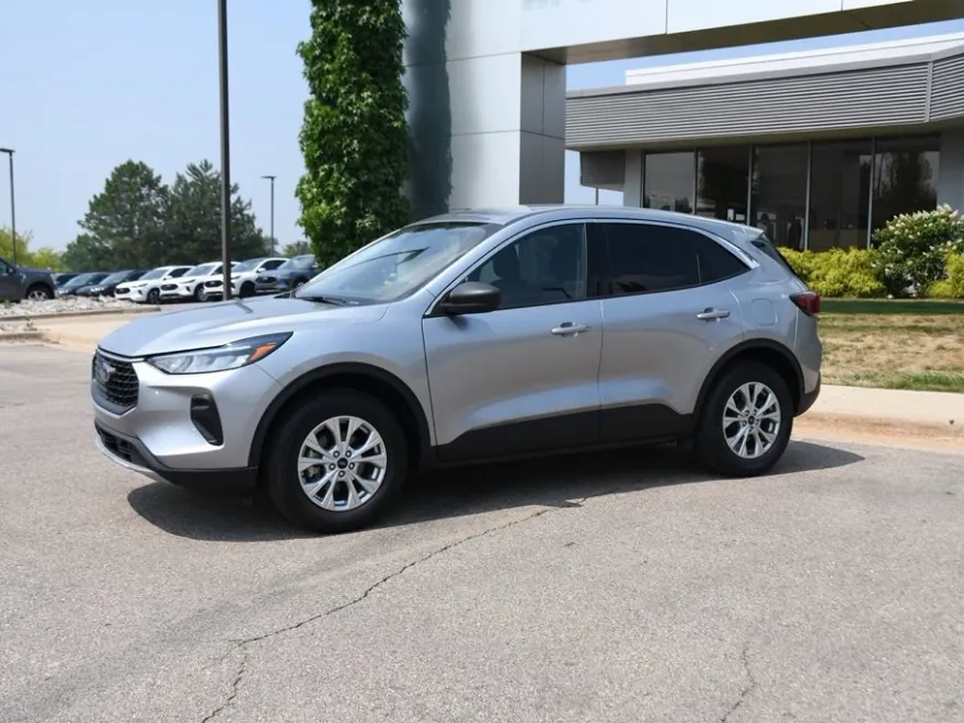 2024 Ford Escape Active photo 1