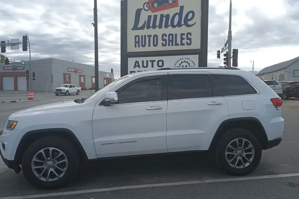 2015 Jeep Grand Cherokee Limited Sport photo 1