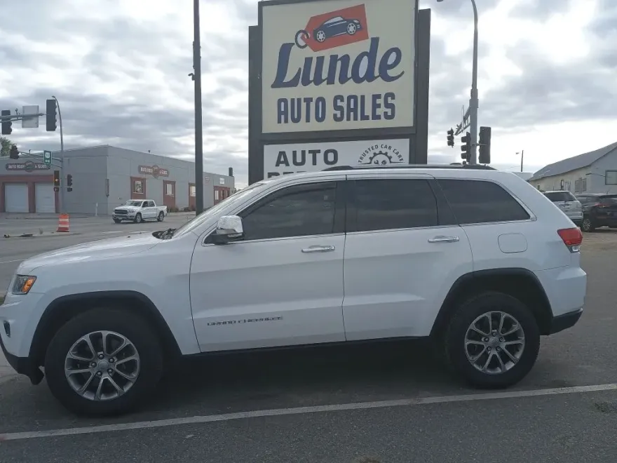 2015 Jeep Grand Cherokee Limited Sport photo 1