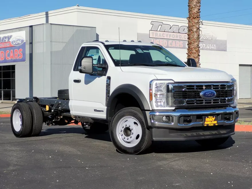 2024 Ford F-450 XL photo 1